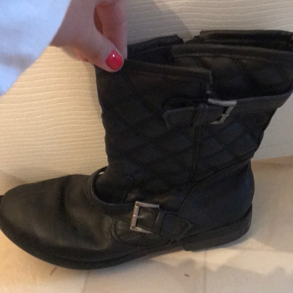 Black Steve Madden boots